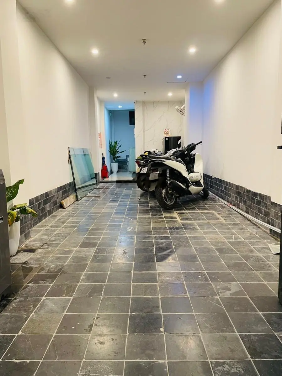 Bán nhà Đường Lê Trọng Tấn, Phân Lô Vip Quận Thanh Xuân, Thang Máy, Nhà Đẹp, Sát Ô Tô, Nhỉnh 8 Tỷ