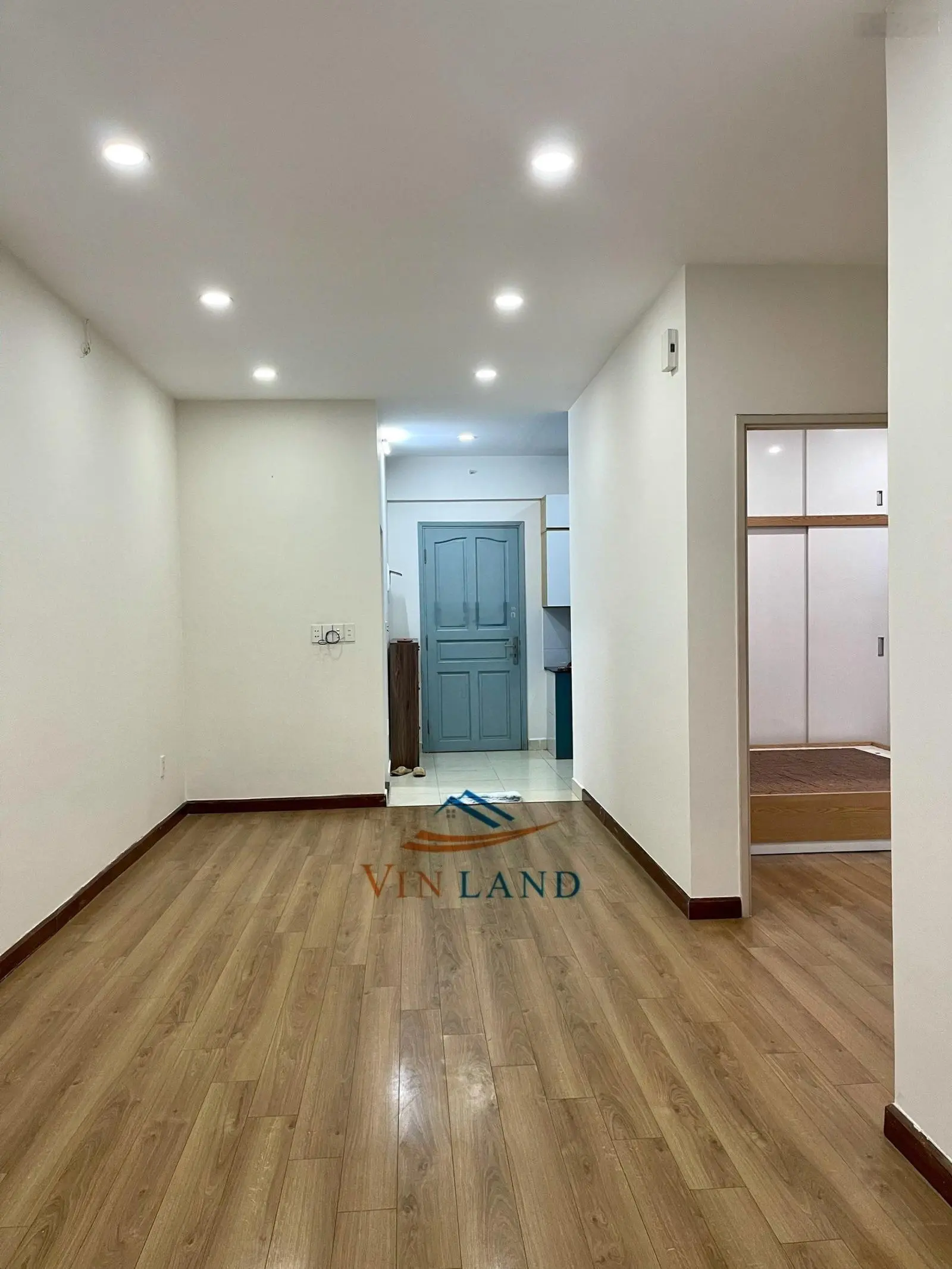 Bán nhanh căn hộ có nội thất view đẹp, đón nắng sớm tại chung cư Sơn An
