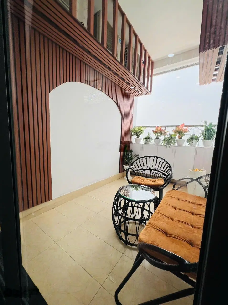 Chính chủ bán căn 3 ngủ 105m2 Roman Tố Hữu, tầng trung nội thất sang xịn, giá hấp dẫn 6 tỷ