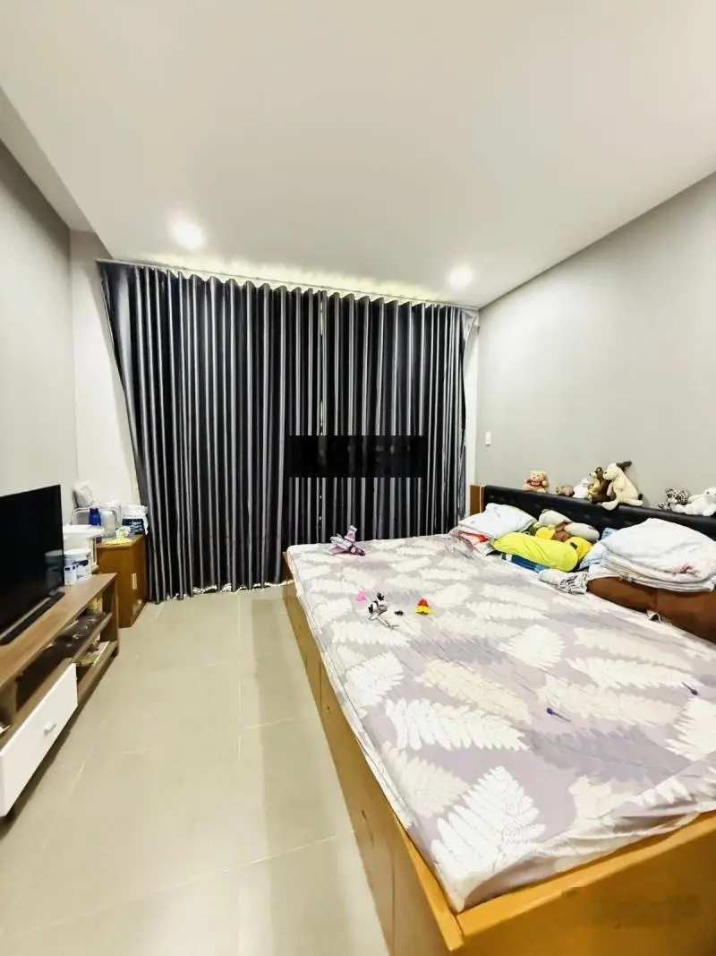 Hẻm xe hơi ngay siêu thị, 4 tầng 52m2 (5.3m ngang), gần Phạm Văn Đồng