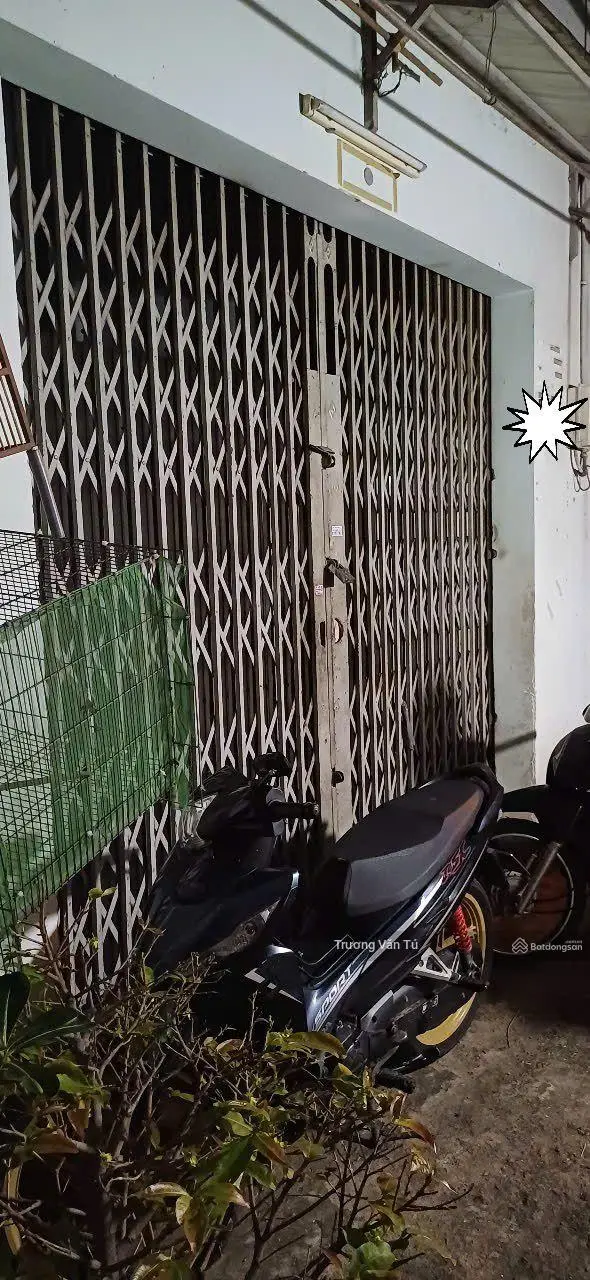 Kẹt tiền,,cần bán gấp nhà 2 mặt hẻm xh thông, 65.2m2, 4x16, đ.trường chinh, q.12. giá: 4.7 tỷ(tl