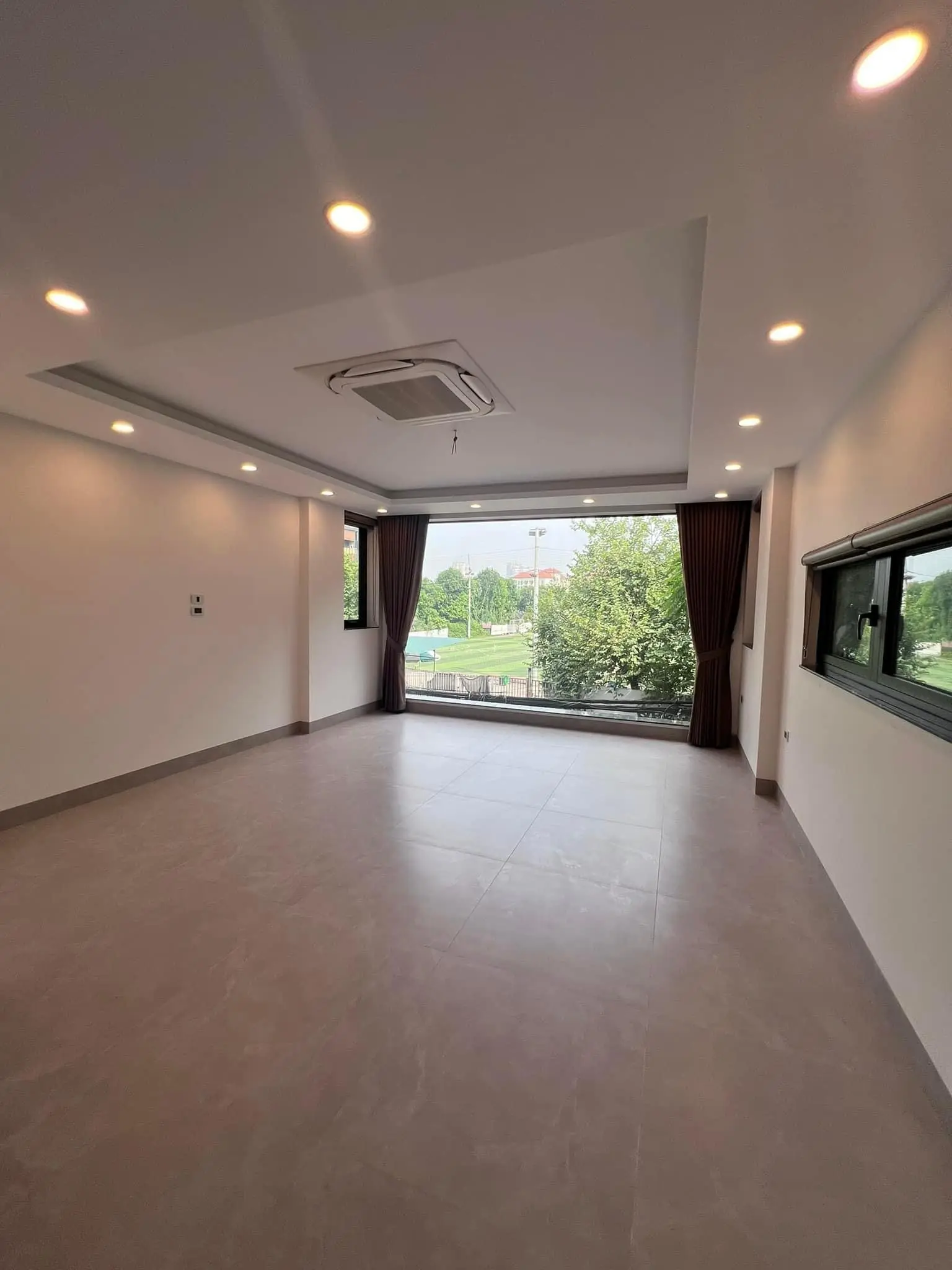 (vip) mặt phố tây hồ 50m2 - 7 tầng thang máy - lô góc - kinh doanh - sổ vuông nhà đẹp. chỉ 29 tỷ