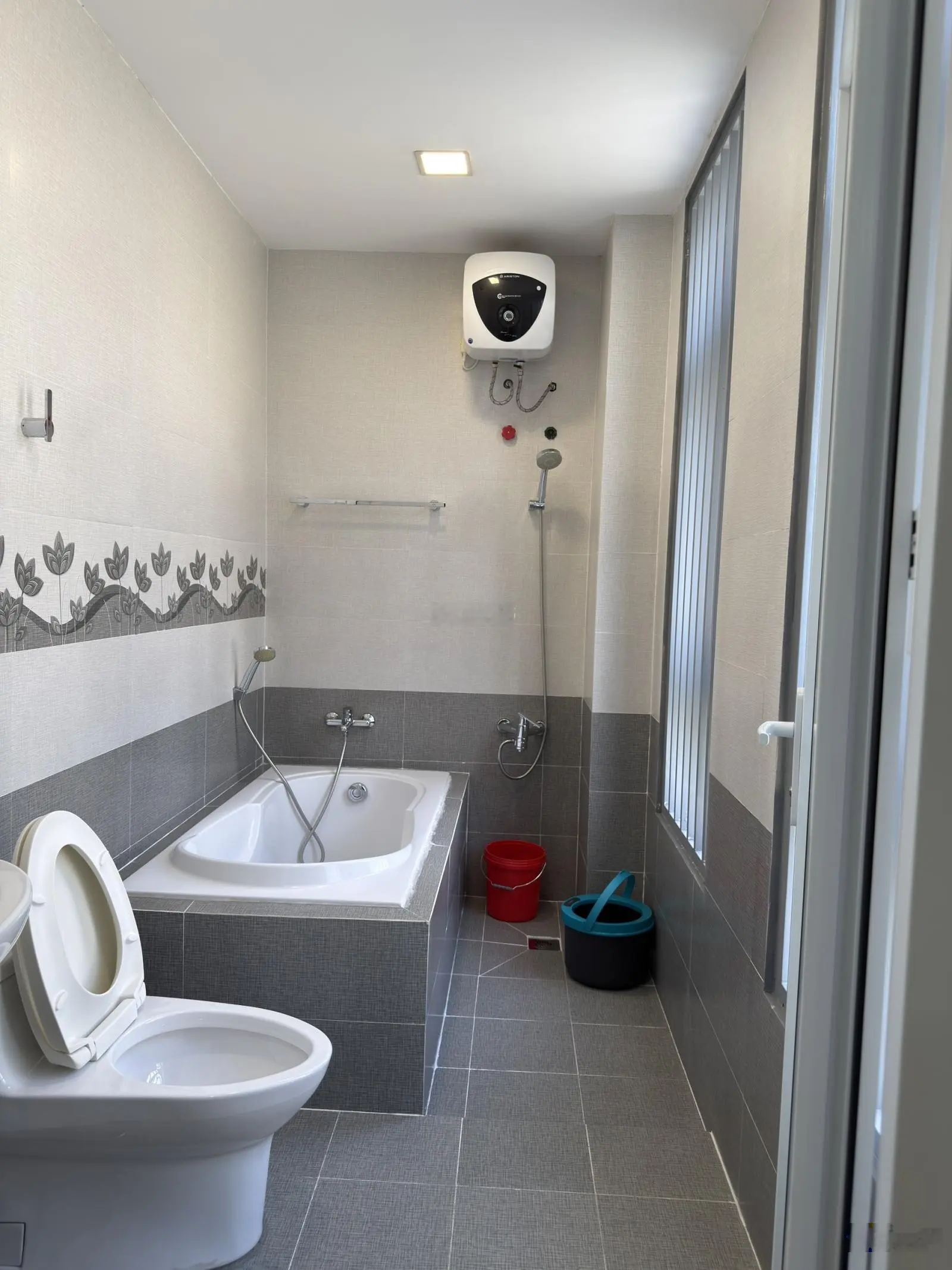 Bán nhà căn góc 2 mặt tiền Tân Vĩnh Quận 4, DT4x15, 3L, ST, 19ty