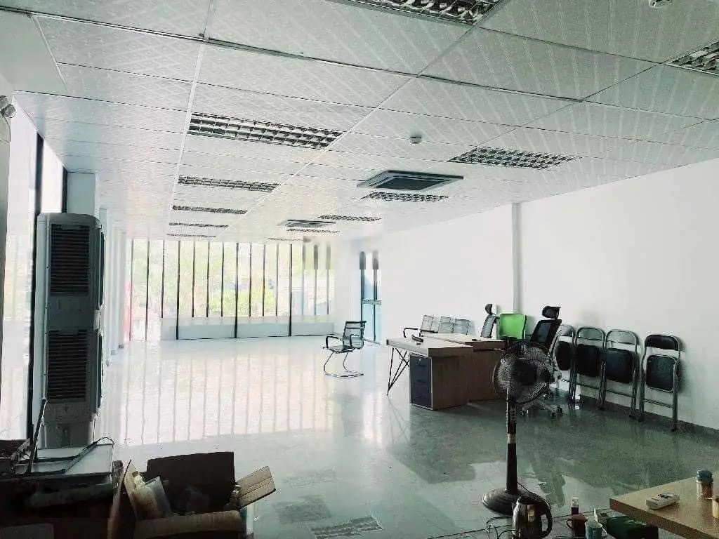 Chính chủ bán nhà mặt tiền kinh doanh Nguyễn Văn Hưởng 5 tầng, DTSD 435m2 HĐT 100tr/th
