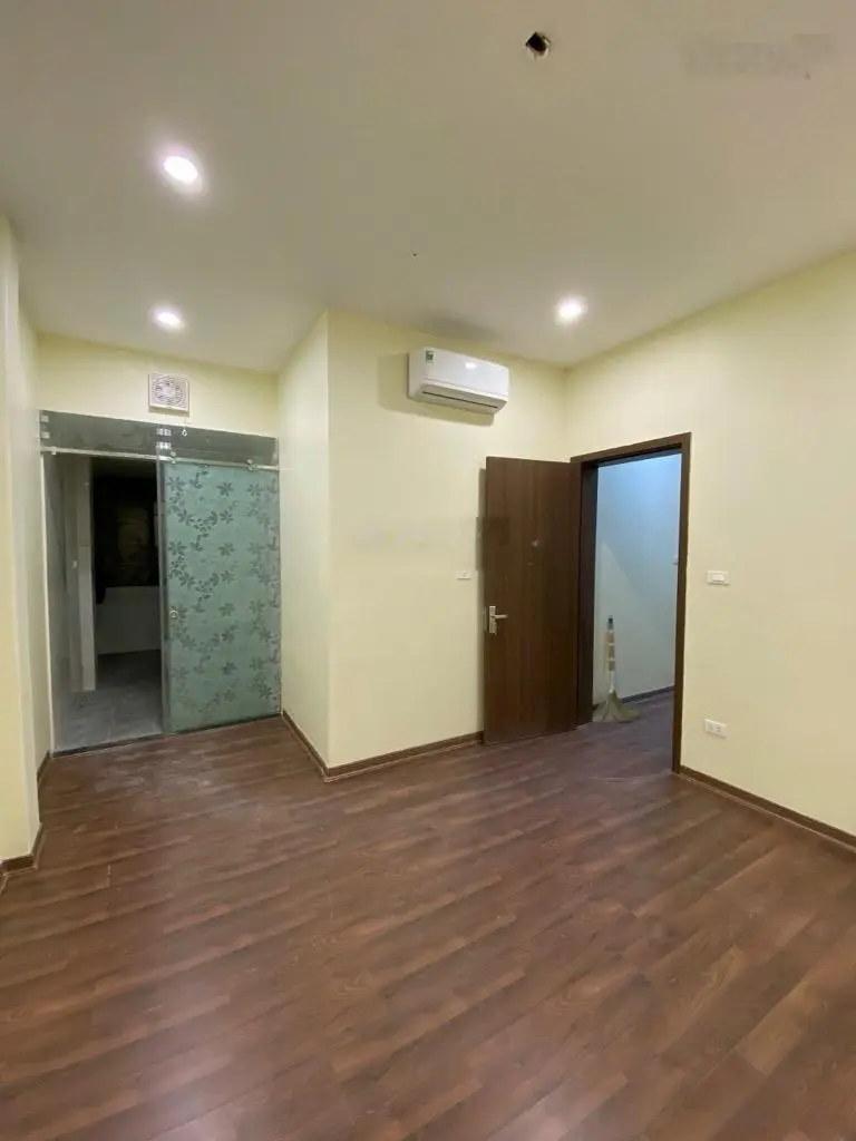 Bán nhà phố Ngọc Hà, gần phố, thang máy, vừa ở vừa cho thuê DT: 56m2, 6T, MT 4,1m, 16,3 tỷ