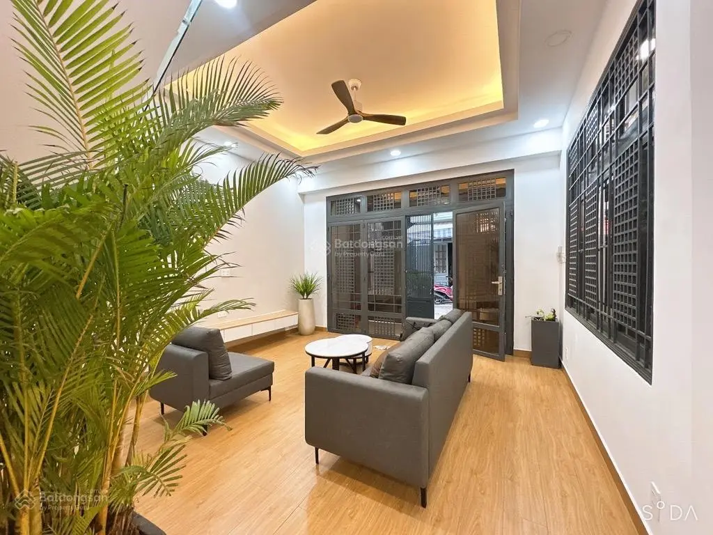 Q9 P. Phước Long B. Nhà 3 tầng 71m2 ngang 6m bề thế - đẹp lung linh - giá 7.5 tỷ TL