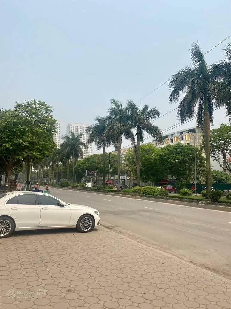 Bán nhà mặt phố Lê Trọng Tấn dòng tiền khủng - kinh doanh 8 tầng 125m2 - lô góc siêu đẹp - 37 tỷ
