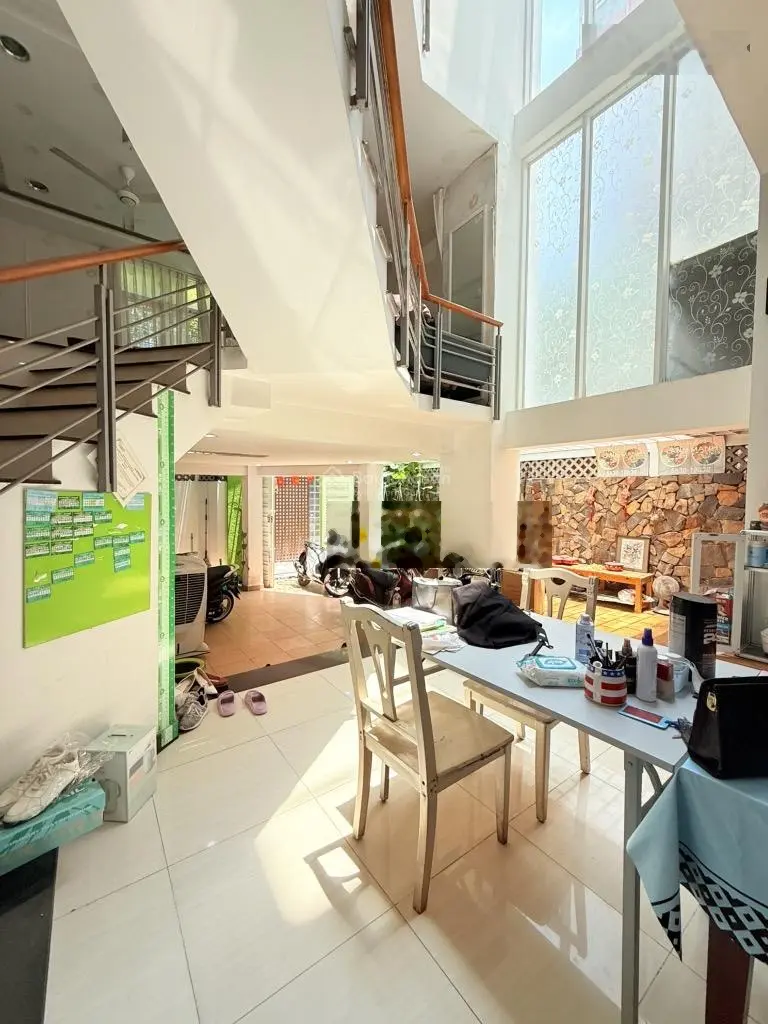 Nhà đẹp Phú Nhuận ngang khủng 7,5m DT: 97,5m2 4 tầng thiết kế siêu thoáng - Ngay Phan Đình Phùng