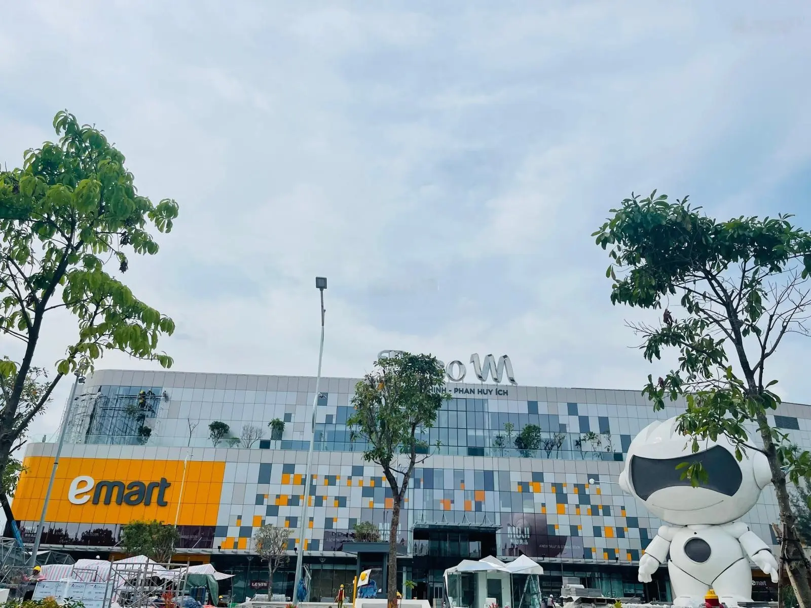 Nhà 162m2 3 tầng ngang 8,3m,ngay Emart2 Phan Huy Ích hẻm xe hơi,16 phòng thu nhập 40tr/th 12,9tỷ TL