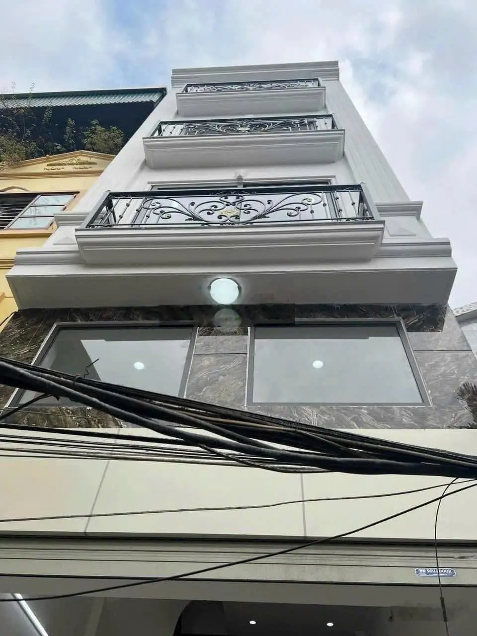 Hàng đầu tư, nhanh nhanh Chính chủ bán 40m2 4PN, 4WC tại Hữu Lê - Hữu Hòa. Thanh Trì, Hà Nội
