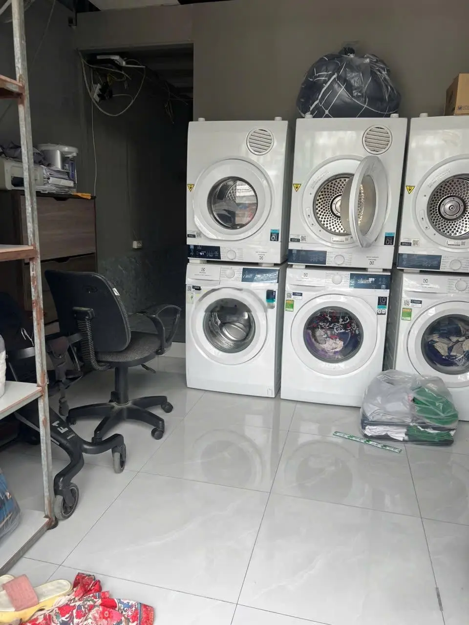 Bán nhà 2 mặt tiền kinh doanh tốt giá chỉ 2,2 tỷ