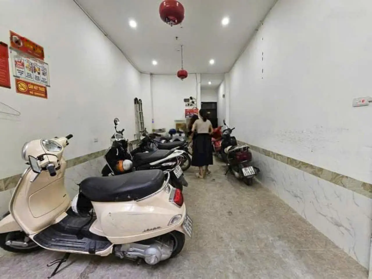 Bán nhà học viên tài chính - 47m2 - mt4,5 - 5 tầng - giá 8.5 tỷ - bắc từ liêm - kinh doanh - ô tô