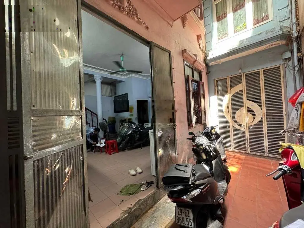 Bán Nhà Phố Nguyễn Lương Bằng - dân xây thiết kế - 42m2 - 4 tầng - 5,5 tỷ