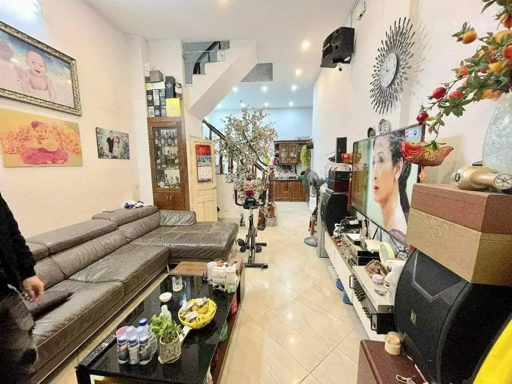 Chủ cần bán nhanh nhà hẻm ô tô đường Phạm Văn Đồng, Phường 11, Bình Thạnh. Giá 3 tỷ 150, DT 43,6m2