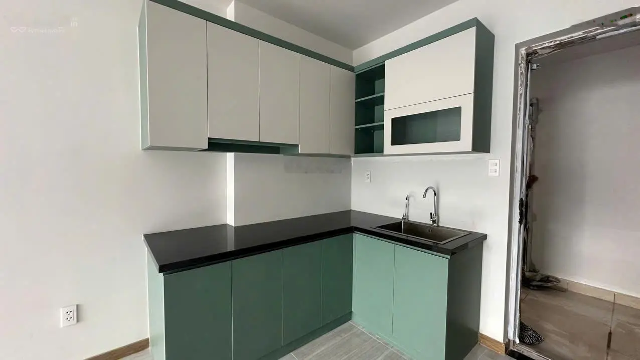 Nhà mới chuẩn bị nhận nhà bán lại Green Topaz căn 2pn view hồ đá giá 1ty870, LH 0907 035 ***