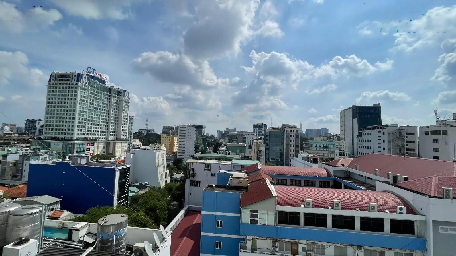 Bán khách sạn mặt tiền 27-29 Bùi Viện, Quận 1. 7,8m x 20m - DTCN: 153,3m2 - DT sàn: 1.100m2
