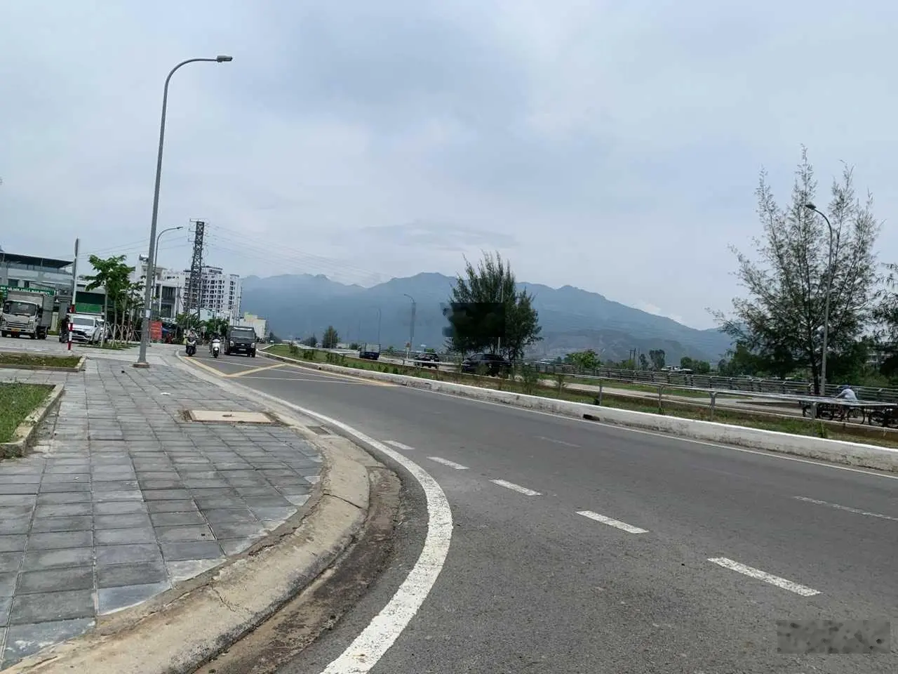 Đất KĐT Lê Hồng Phong 1 dt 135m2 đường thông thoáng giá 37,5t/m2