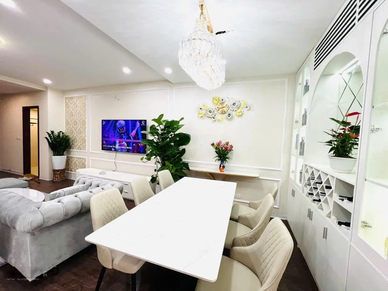 Chính chủ bán căn 3 ngủ 105m2 Roman Tố Hữu, tầng trung nội thất sang xịn, giá hấp dẫn 6 tỷ