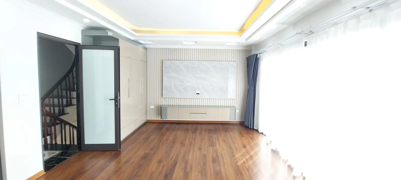 Nhà 75m, mt 6m xây 6 tầng, full nội gara 3 ô tô ở Phúc Lợi gần Vinhomes Riverside Long Biên 15.5 tỷ