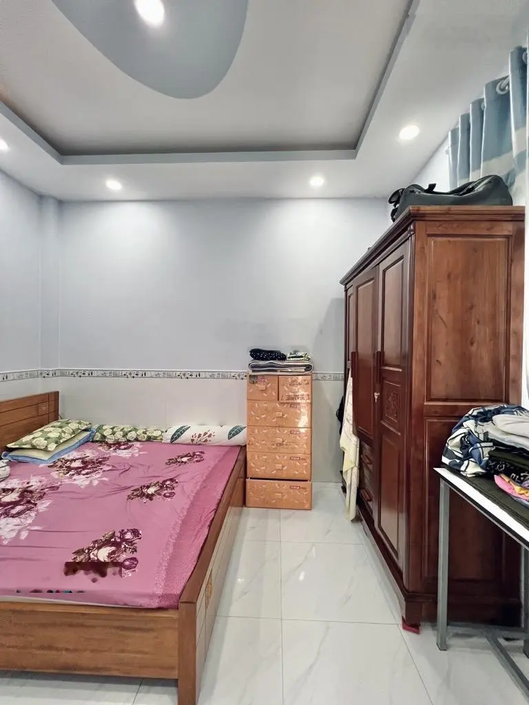 Tân Bình - chưa tới 100 triệu/m2 chuẩn nhà phố 4mx19m - 3 tầng 76m2 KLG - đường nhựa 12m