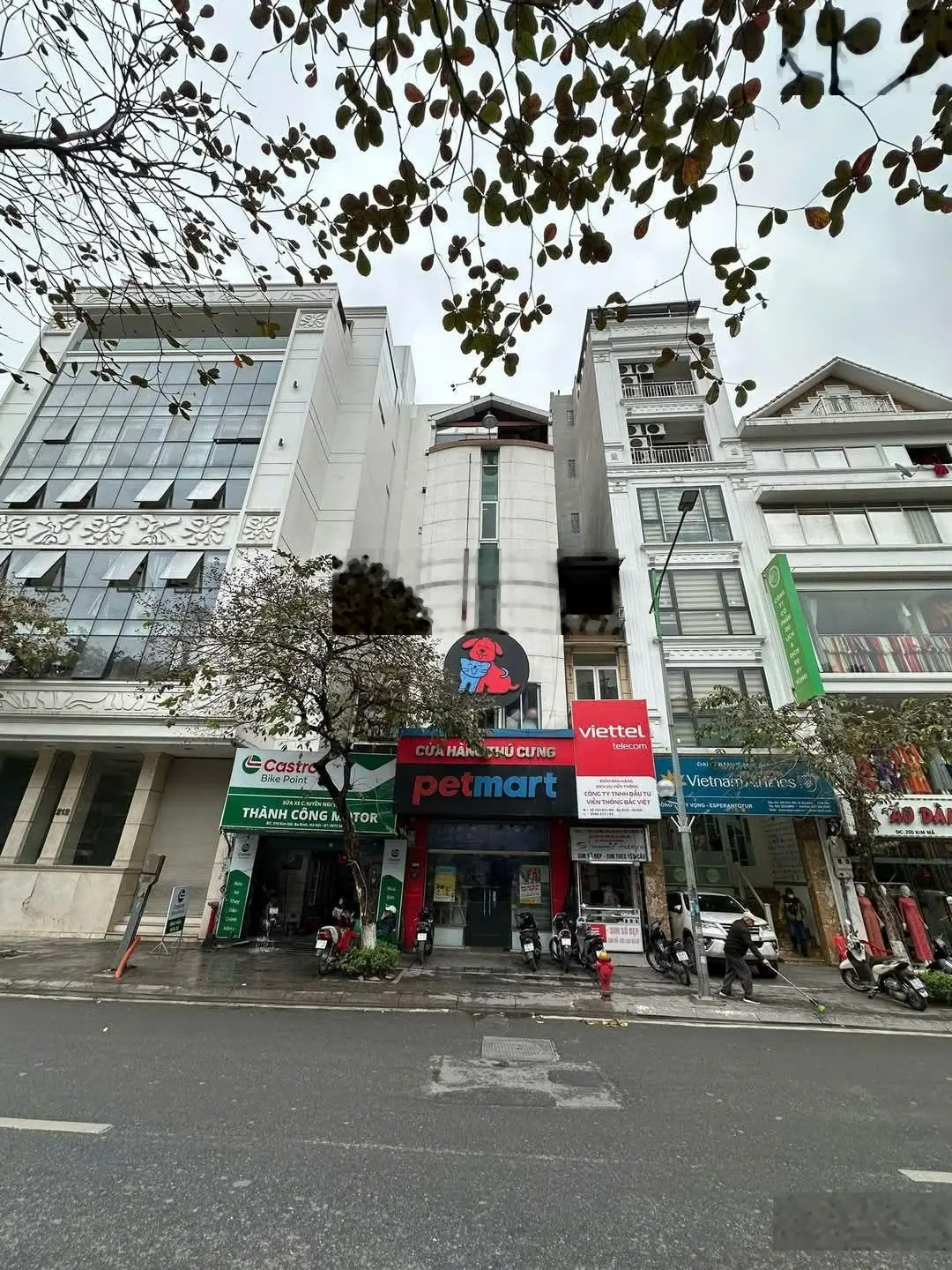 Mặt phố Kim Mã 23 tỷ, 50m2, 6 tầng, dòng tiền 500tr/năm, vỉa hè, ô tô dừng đỗ 2 bên, cực hiếm