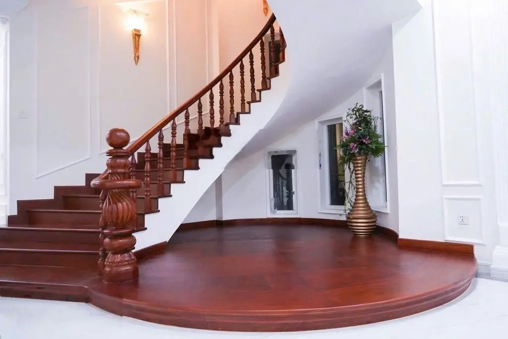 Siêu dinh thự Q7 - khu Kiều Đàm - 557m2 - 4 tầng - như hình - giá 85 tỷ
