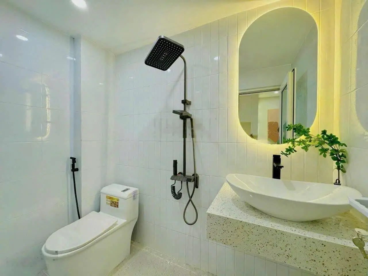 Nhà giá rẻ nhất khu vực DT60m2 chỉ 880tr ngay THCS Bình Chánh 1T1L 2PN2WC, đang cho thuê 7tr/th,SHR