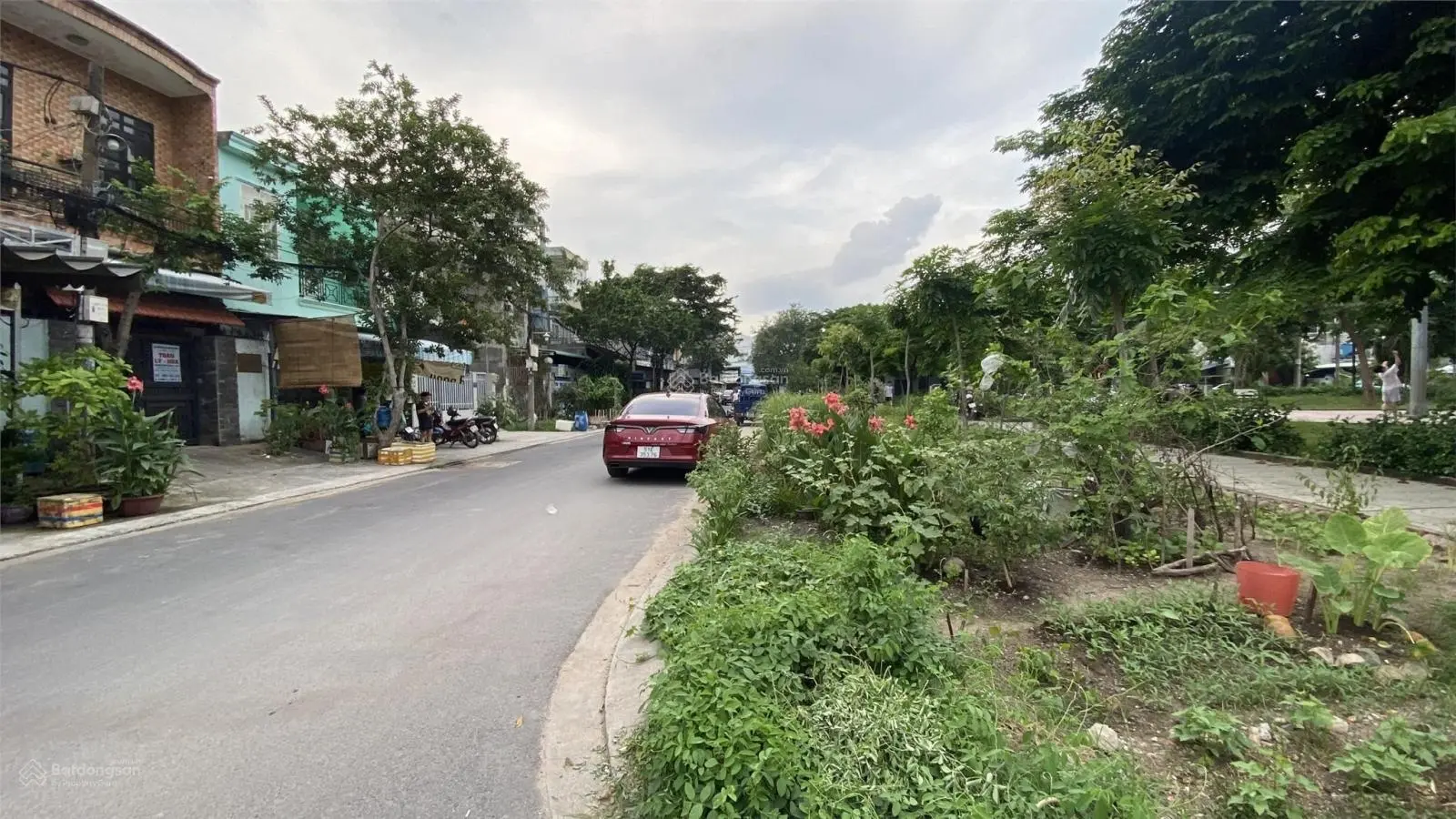 Đầu tư chạm đáy tại đường Nguyễn Du gần Khu du Lịch Bửu Long, Biên Hòa, buôn bán đông đúc 100m2