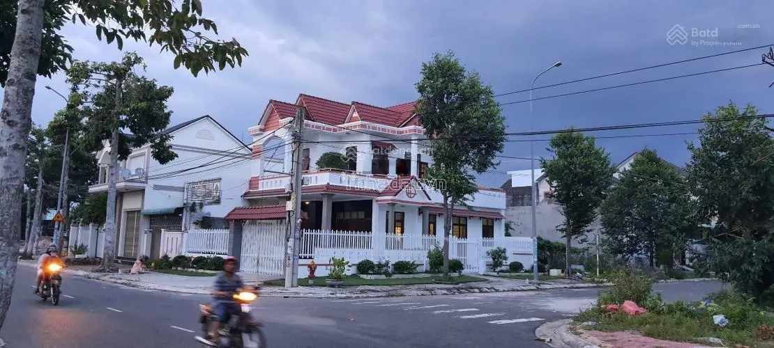 Đất nền Thị trấn Long Điền, cách vòng xoay Vũng Vằn 500m. Giá bán gấp 1 tỷ 680tr, có hỗ trợ vay vốn