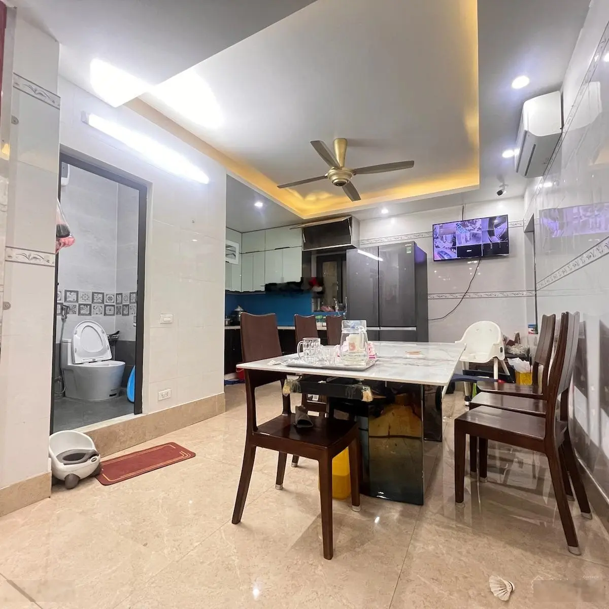 Duy nhất thị trường! Hoàng Cầu thang máy - phân lô ôtô tránh - kinh doanh vô đối DT khủng 60m2*6T