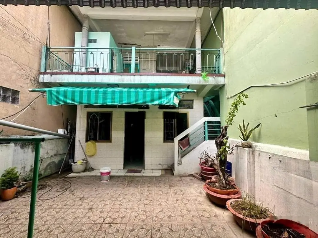 Mặt tiền Nguyễn Thị Minh Khai gần đầu Chợ Đêm thuận lợi kinh doanh mọi mặt