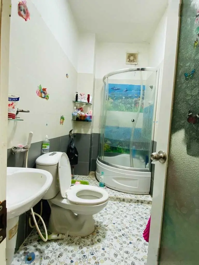 Chính chủ 105m2, ngang 7m, nhỉnh 8 tỷ, hẻm 5m, ngay chợ Tân Hương, Tân Phú