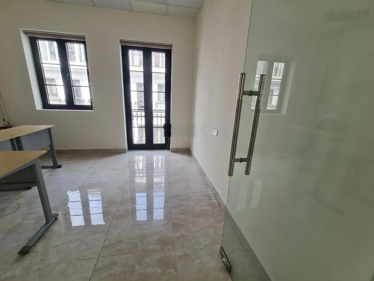Lô góc PL Nguyễn Thị Định! oto tránh, vỉa hè kinh doanh DT khủng, 3 mặt thoáng 70m MT 6m Giá 30 tỷ