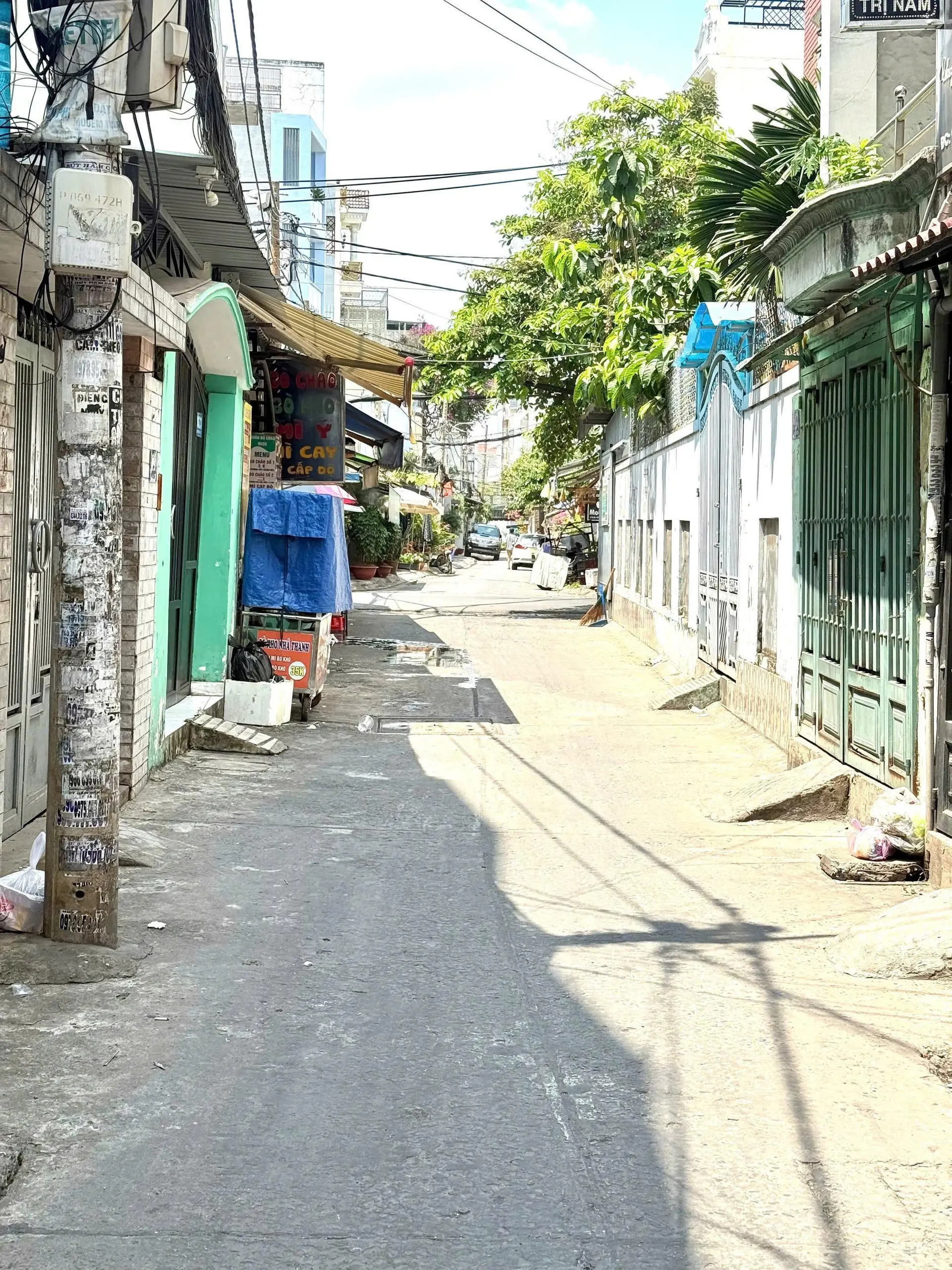 Bán nhà đẹp rộng giá rẻ hẻm xe hơi chạy vi vu LH 0915178859
