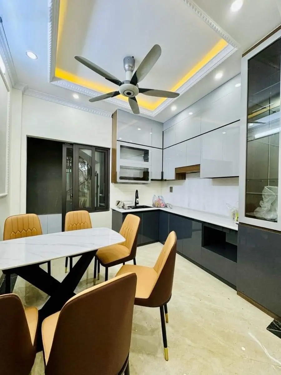 HÓT - Nhà Nguyễn An Ninh - Gần Bách - Kinh - Xây x dt 47m x 5 tầng Chỉ 8,6 tỷ