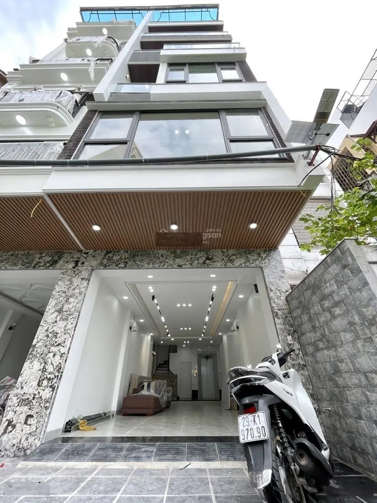 Nguyễn văn cừ 6 tầng - tháng máy - gara ô tô - full nội thất nhập khẩu - diện tích 63m2 rất rộng
