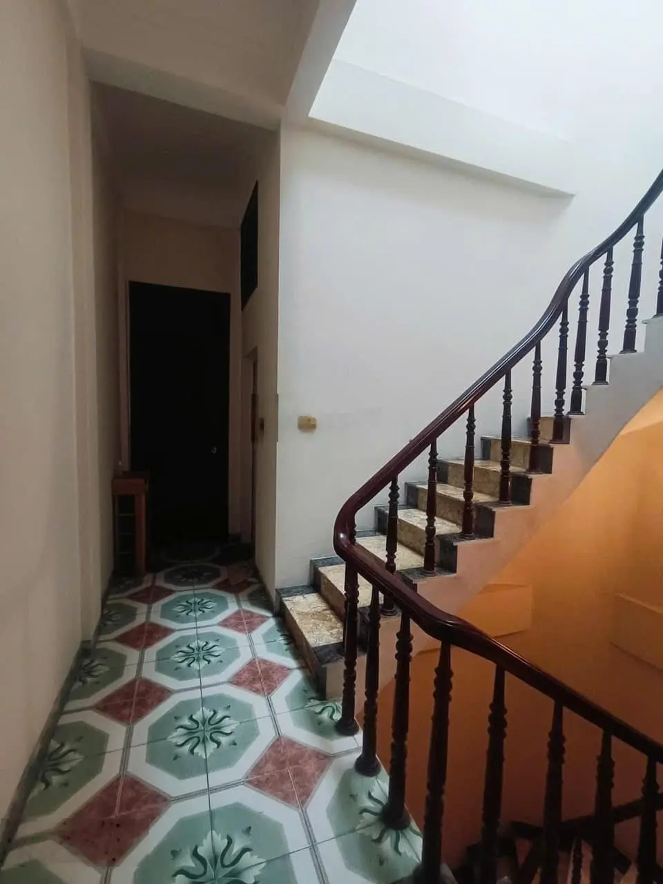 HIẾM . PHÂN LÔ OTO TRÁNH, KINH DOANH HOÀNG VĂN THÁI , OTO NGỦ TRONG NHÀ . 60M2 , 11.5 TỶ