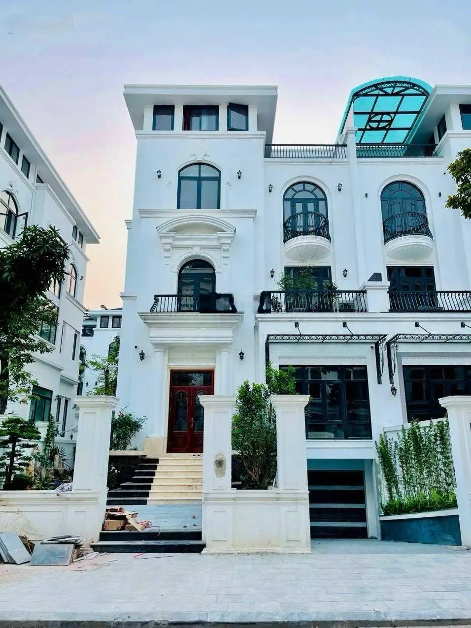 Chính chủ cần tiền bán gấp biệt thự Louis City Hoàng Mai vị trí đẹp nhất nhì dự án