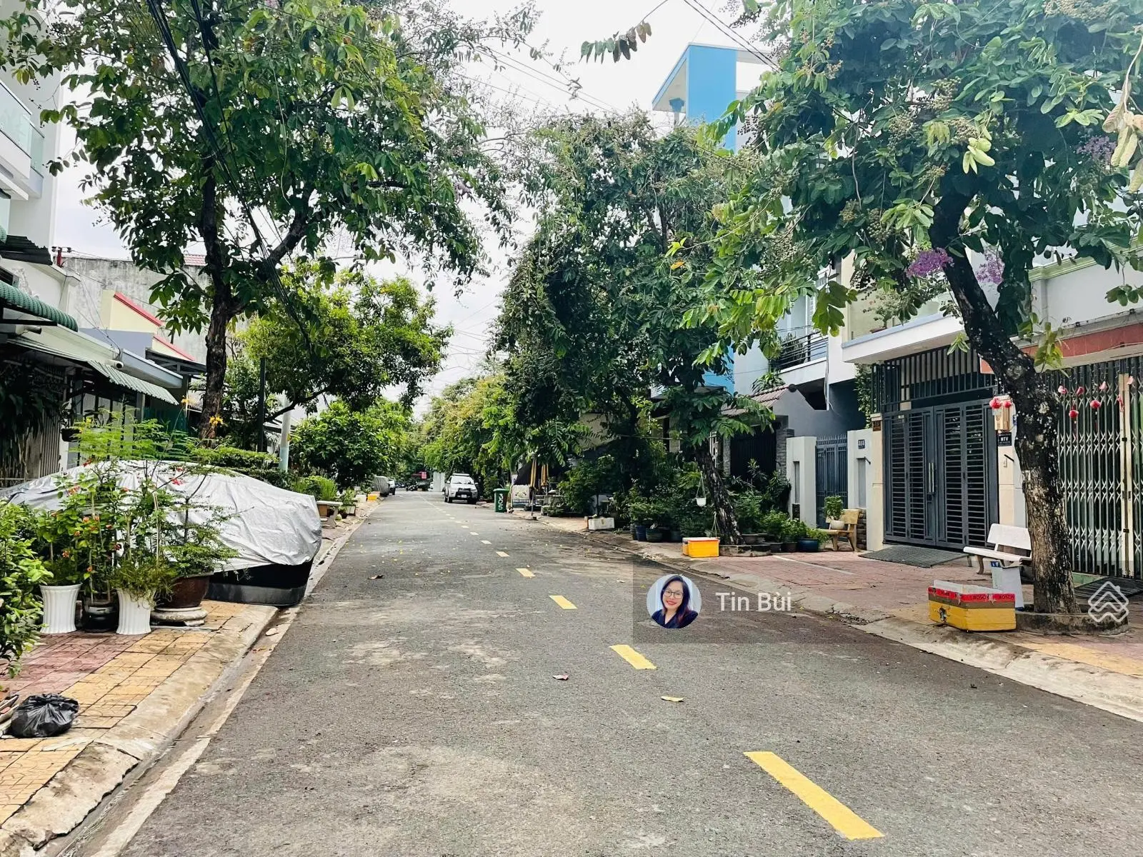 Bán nhà 4 tầng mới cứng, DTS 244m2 - 7.4 tỷ, HXH quay đầu gần Đỗ Xuân Hợp - đối diện Global City