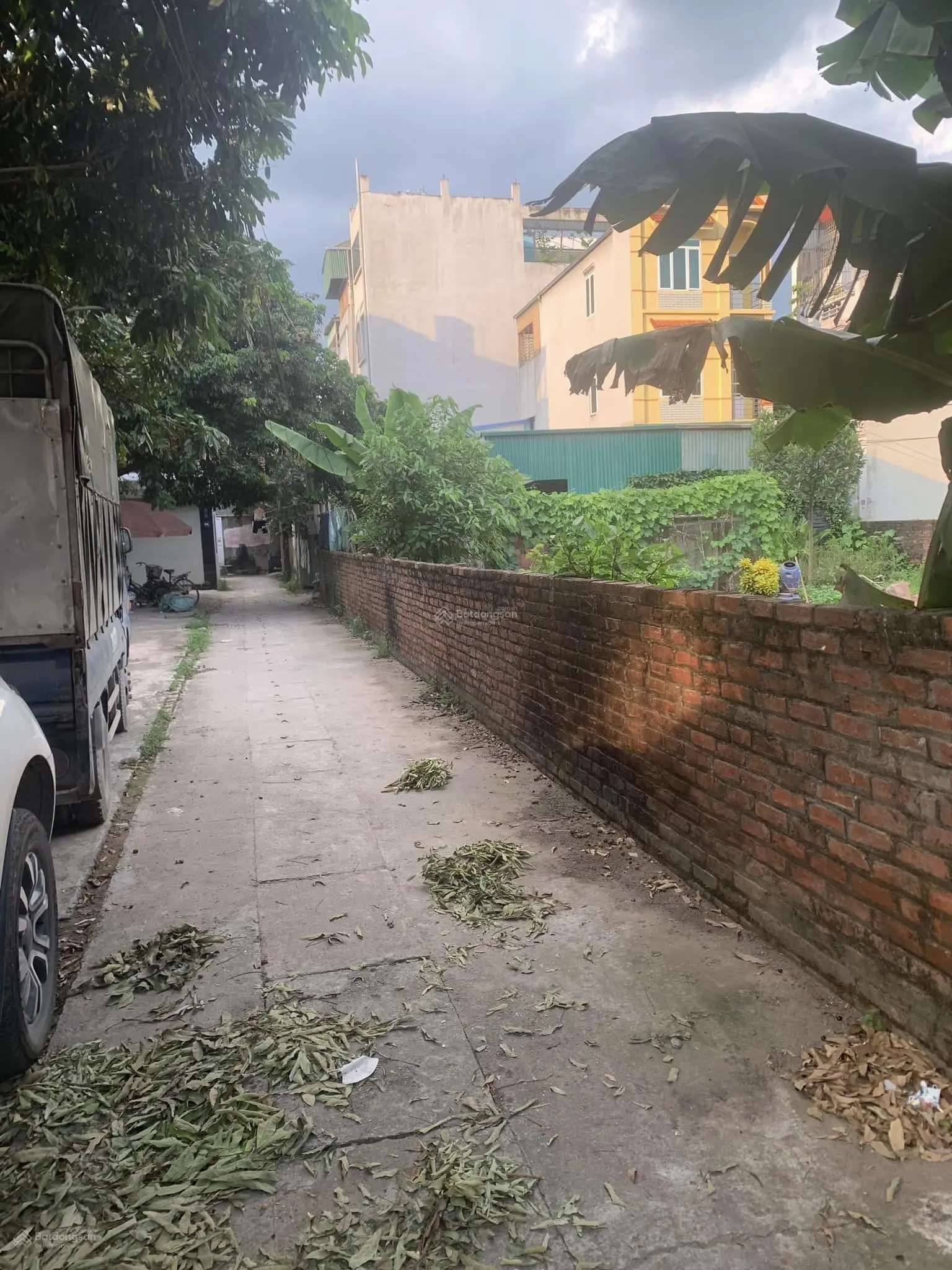 Đất Nghĩa Bình, Yên Nghĩa - 44m2 - mặt tiền 4.5m - vuông vắn - ô tô vào - dân cư đông đúc ở sướng
