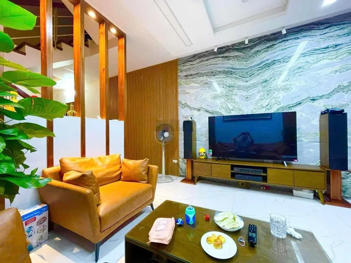 Phải thật nhanh! Lô góc Võ Chí Công, nhà đẹp ở luôn, ngõ 3 gác, 60m ôtô đỗ, ở ngay, 42m2*5T