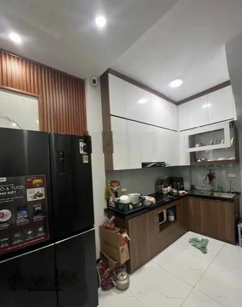 Cần tiền bán nhà Hai Bà Trưng 30m 5 tầng xây mới cách đường Đại La 70m tiện ích đầy đủ