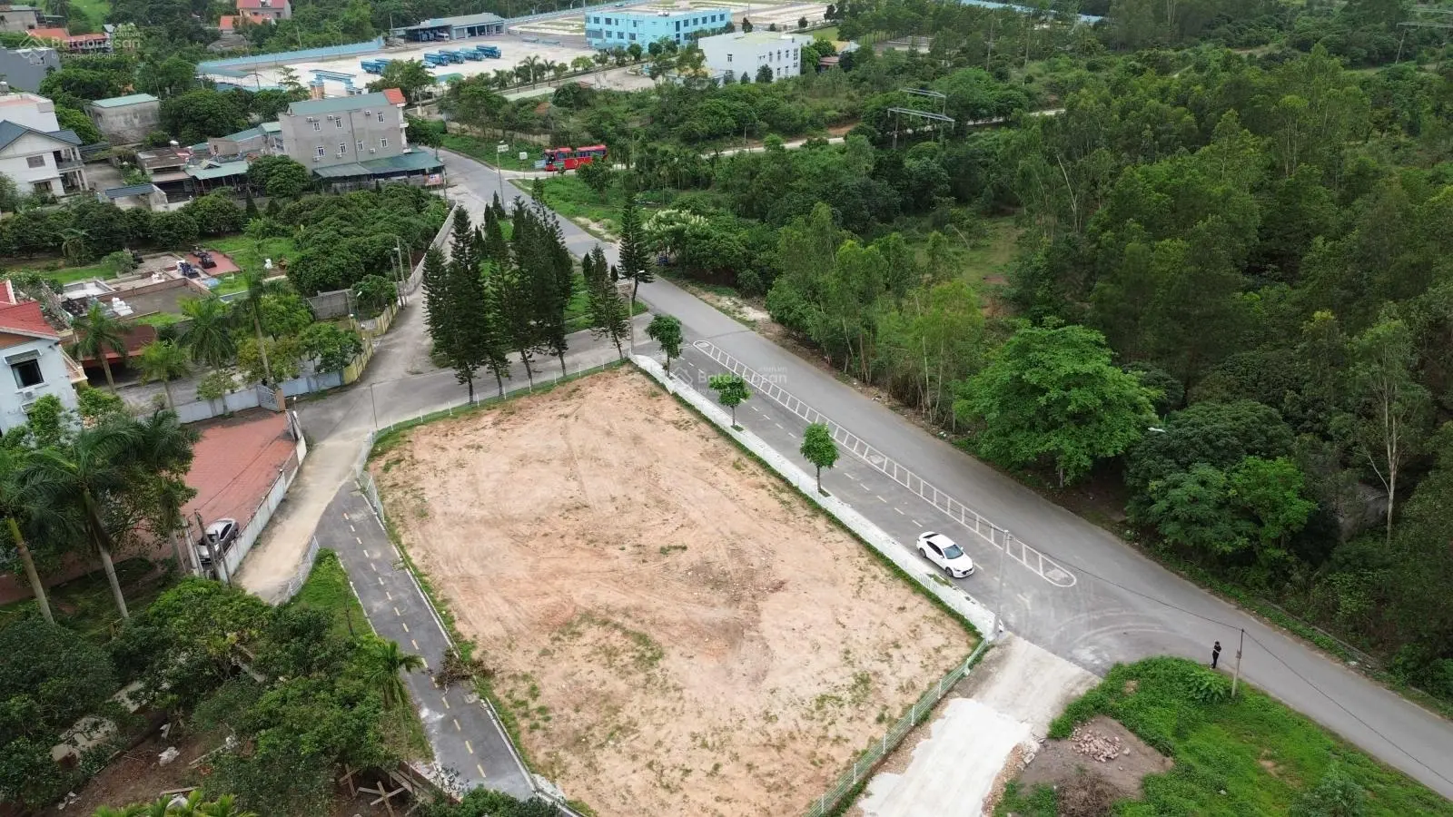 Bán buôn lô đất Hồ Yên Trung 1400m2, Uông Bí xây biệt thự, khách sạn, shophouse phục vụ du lịch