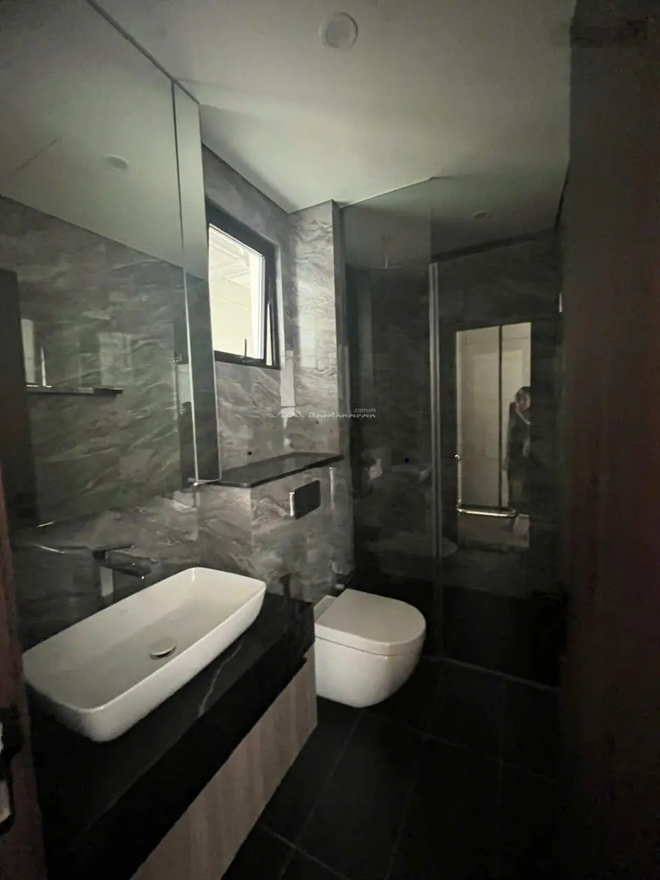 Bán căn hộ 2pn+ 92.9m2 - view lôttle & hồ tây, nội thất cao cấp - tiện ích đẳng cấp