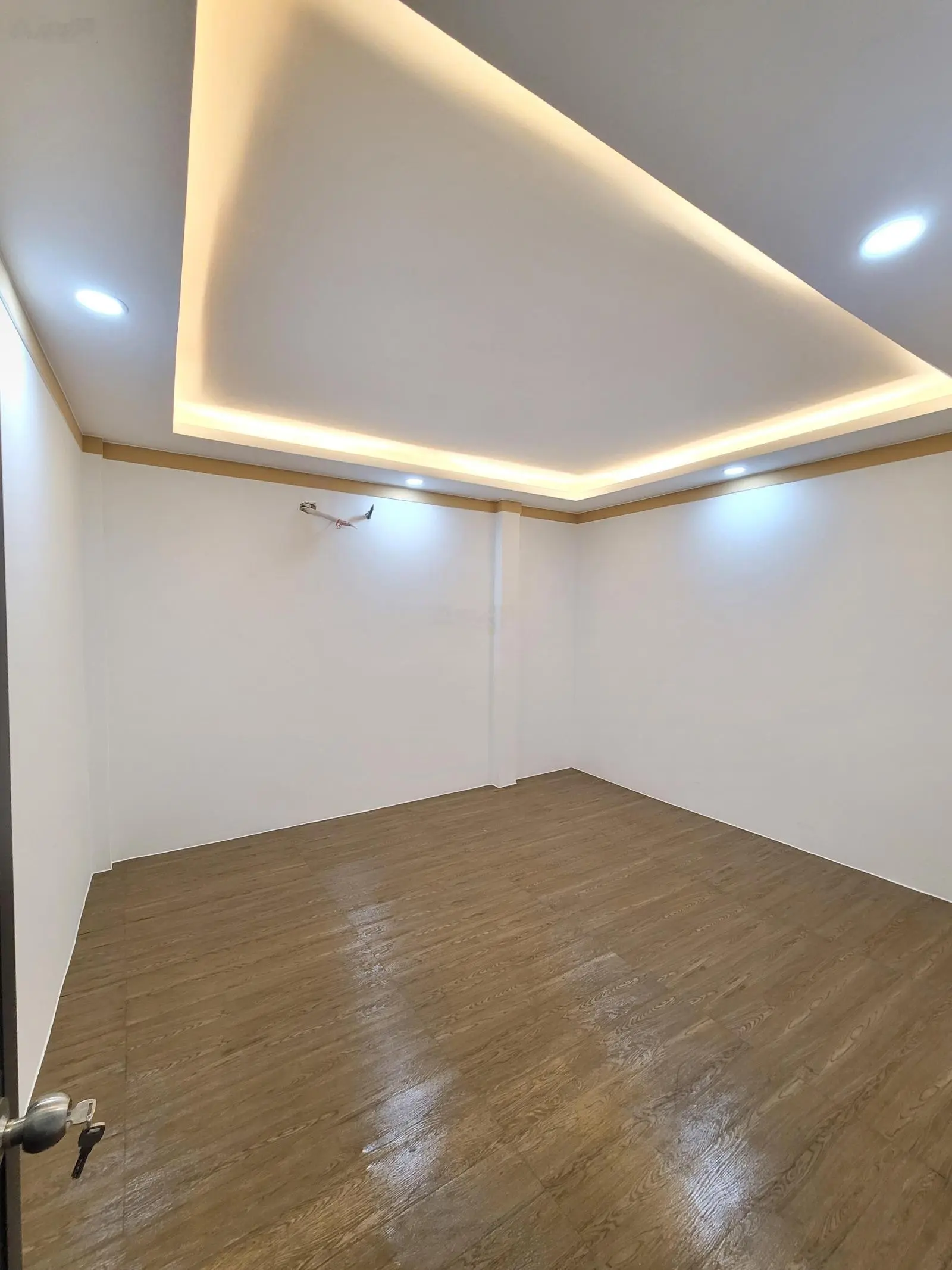 Bán nhà cấp 4 gác lửng ngay chợ Dĩ An 1 chỉ 2ty750 TL ngang 5x12m