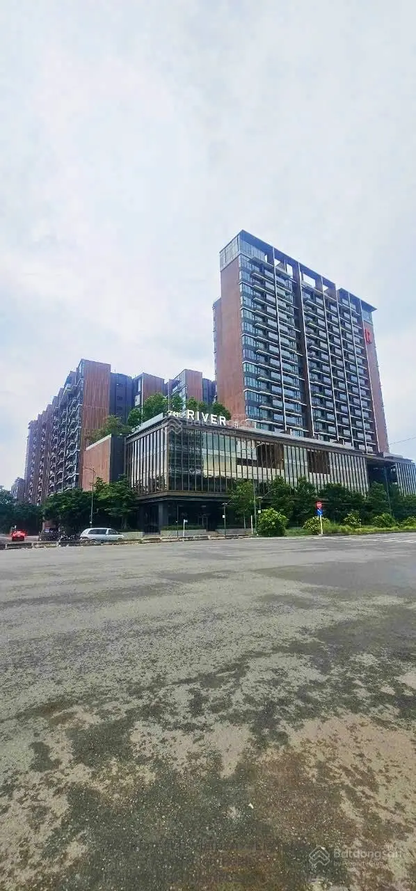 Chủ nhà cần bán căn hộ 2PN The River, 84m, tầng trung, giá 12,5 tỷ. Không gian hiện đại, view đẹp!