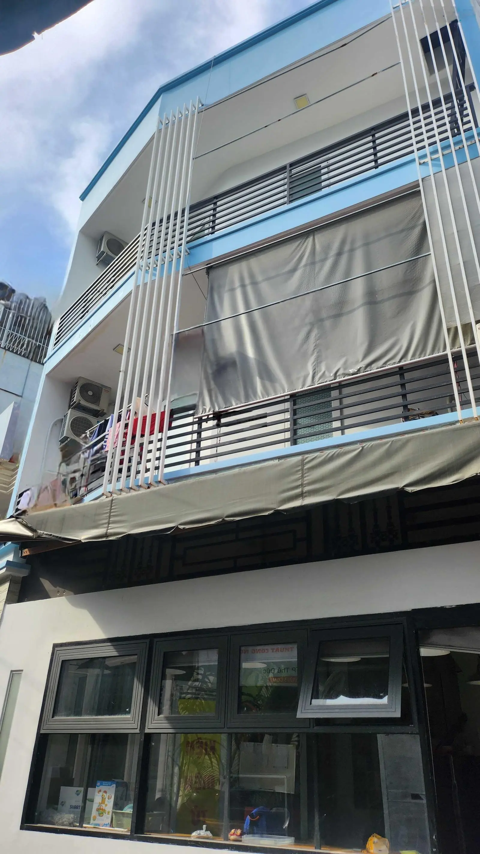Bán nhà 2 lầu 3PN MT đường 22, sát CĐ Công Thương. Giá 6.5 tỷ, 68m2. LH: 0974 287 ***em Yến)