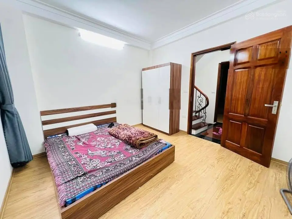 Chính chủ gửi bán nhà dân 5 tầng 48m2 phân lô, ô tô tránh Đấu Giá Ngô Thì Nhậm, Hà Đông, HƠN 13 tỷ