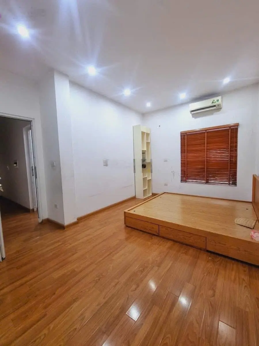 Bán Nhà mặt phố Nguyễn Phúc Lai, 26 tỷ VND, 75m2, 5PN, 4WC, 4 tầng