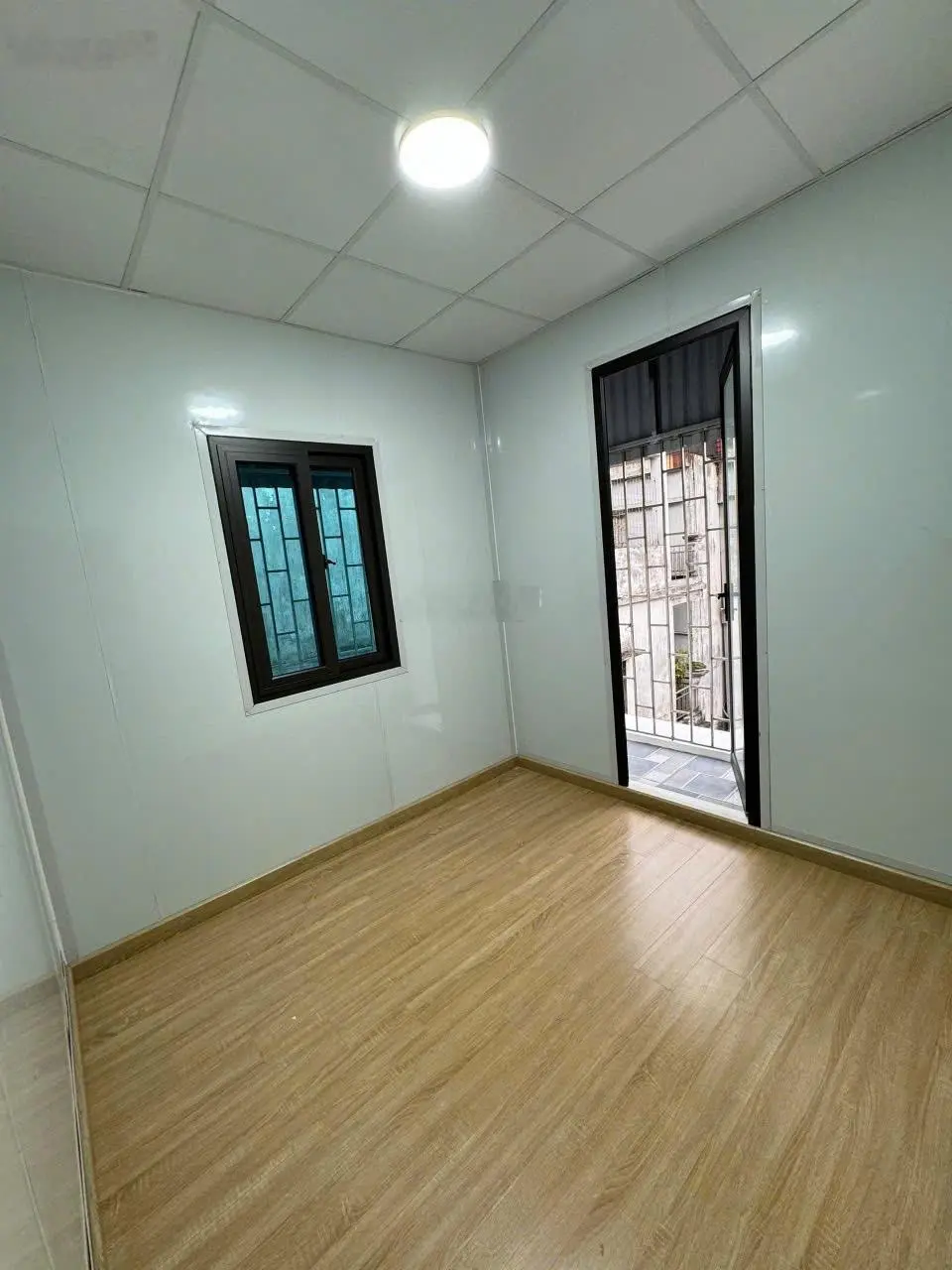 Nhà mới ngõ Ô tô quận Hai Bà Trưng chỉ 200tr/m2
